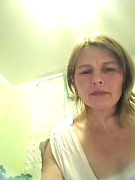 Masha412111 online show from November 30, 2025, 8:09 pm