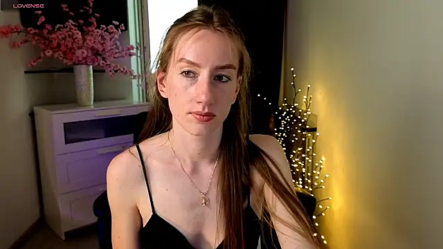 GoldenRose  online show from May 15, 2026, 1:20 pm