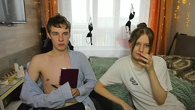 Snapshot of sosaguiltypleasure chatting on November 3, 2025, 7:24 am sosaguiltypleasure online show from November 3, 2025, 7:24 am