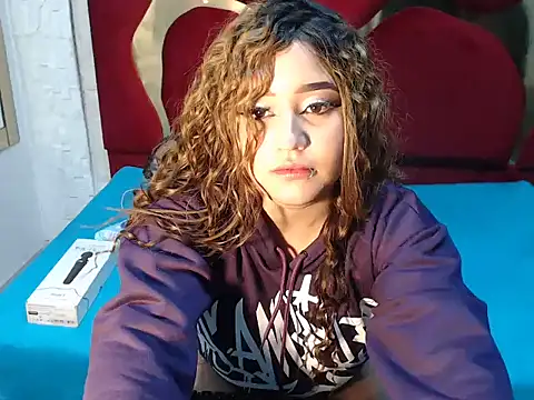 LevisMiaRs online show from October 8, 2025, 4:14 am