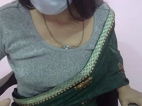 Laila Cute online show from January 13, 2026, 4:49 am