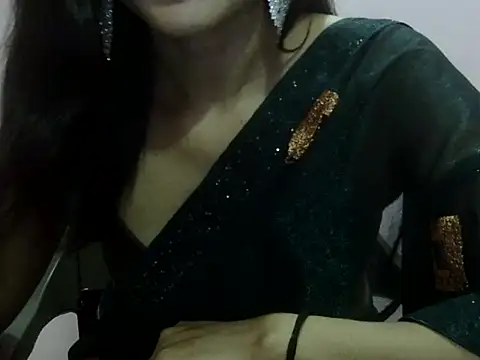 Snapshot of Laila_Cute chatting on June 7, 2026, 6:24 pm Laila Cute online show from June 7, 2026, 6:24 pm