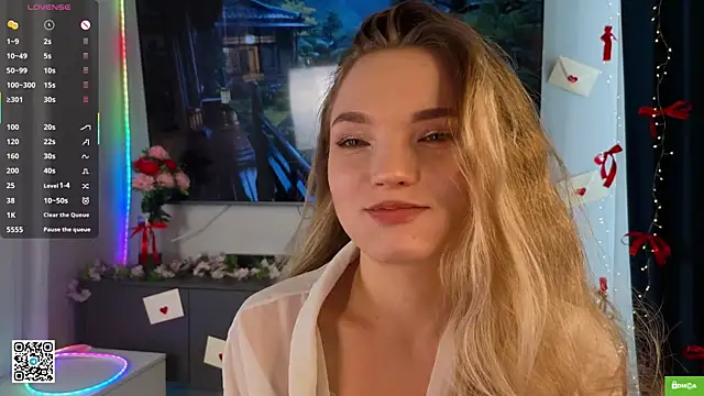 Snapshot of JulieLupo chatting on March 3, 2026, 6:09 am JulieLupo online show from March 3, 2026, 6:09 am