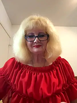 Snapshot of BoloshkaBlonda chatting on October 23, 2025, 4:16 pm BoloshkaBlonda online show from October 23, 2025, 4:16 pm