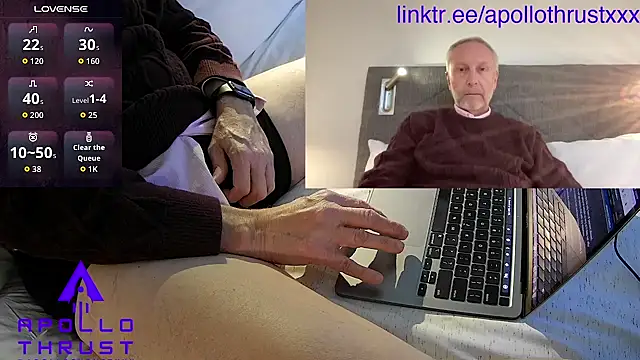 Snapshot of ApolloThrust chatting on December 4, 2025, 7:24 pm ApolloThrust online show from December 4, 2025, 7:24 pm