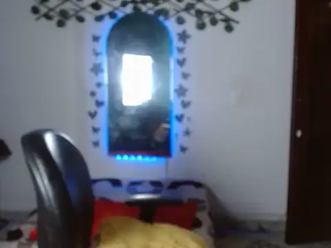Ebony luna online show from June 3, 2026, 8:46 pm
