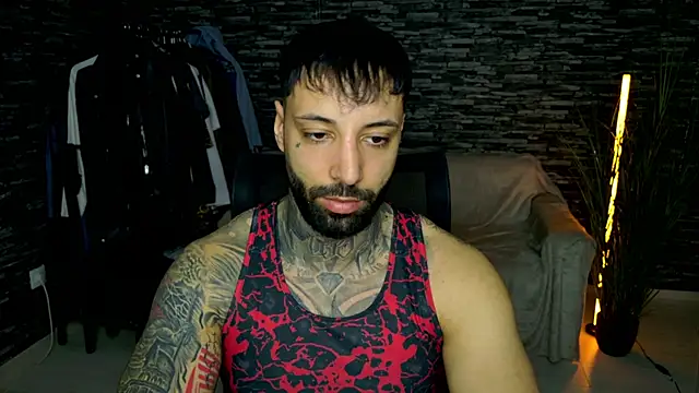Snapshot of MasculineGuy99 chatting on March 15, 2026, 7:21 pm MasculineGuy99 online show from March 15, 2026, 7:21 pm