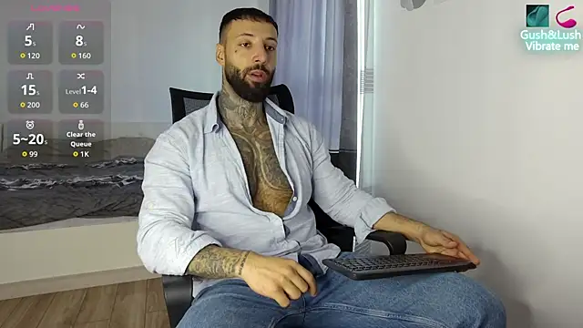 Snapshot of MasculineGuy99 chatting on October 17, 2025, 6:28 am MasculineGuy99 online show from October 17, 2025, 6:28 am