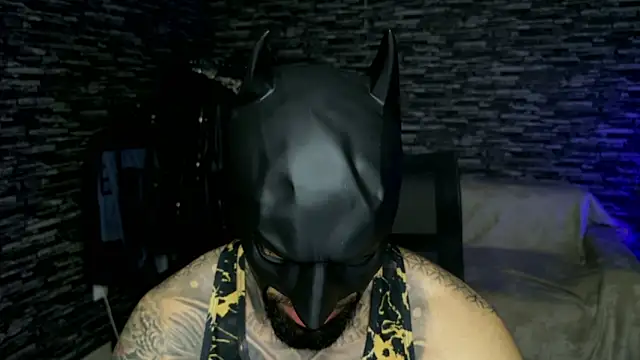 Snapshot of MasculineGuy99 chatting on May 8, 2026, 7:39 pm MasculineGuy99 online show from May 8, 2026, 7:39 pm