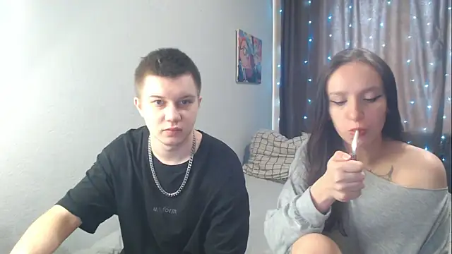Snapshot of Mark_and_Wendy chatting on April 11, 2026, 5:59 am Mark and Wendy online show from April 11, 2026, 5:59 am