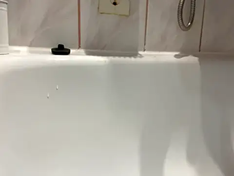 pleasedontpressaredburton online show from October 23, 2025, 3:10 pm