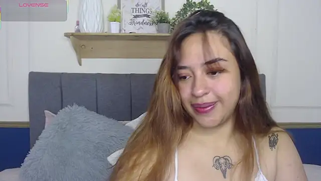 Snapshot of Cataleya_Kudo chatting on October 13, 2025, 1:45 pm Cataleya Kudo online show from October 13, 2025, 1:45 pm