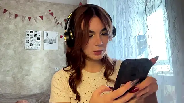 Snapshot of TeresitaLish chatting on October 8, 2025, 2:07 pm TeresitaLish online show from October 8, 2025, 2:07 pm
