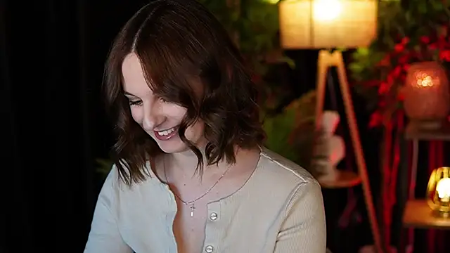 xoxo molly online show from October 3, 2025, 1:34 pm