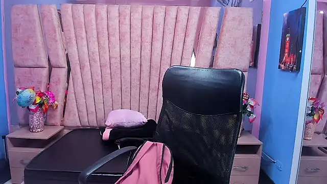 Snapshot of sarah_sweett_ chatting on February 11, 2026, 2:50 pm sarah sweett online show from February 11, 2026, 2:50 pm