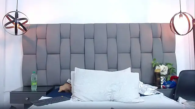 Snapshot of Emilysweet2 chatting on October 17, 2025, 3:14 pm Emilysweet2 online show from October 17, 2025, 3:14 pm