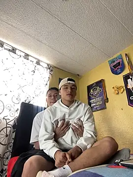 lyan t2 online show from October 2, 2025, 7:28 pm