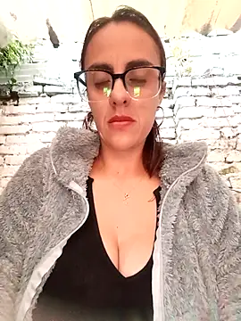 Snapshot of Jade_1-9 chatting on December 13, 2025, 8:04 pm Jade 1-9 online show from December 13, 2025, 8:04 pm