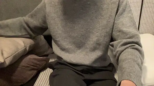 16hornydog online show from October 24, 2025, 2:16 pm