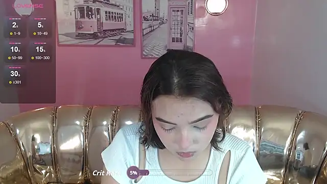 mia foster t online show from November 28, 2025, 1:22 pm