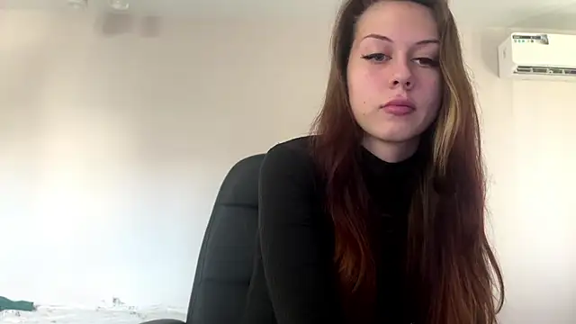 Snapshot of Nayra_flash chatting on October 21, 2025, 10:25 am Nayra flash online show from October 21, 2025, 10:25 am