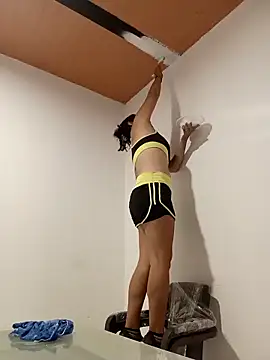 LunaMilf  online show from December 4, 2025, 4:39 pm