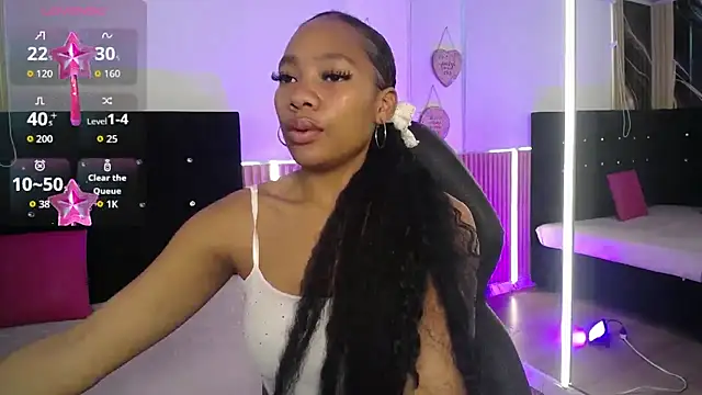 Snapshot of Charlotte_ebony_ chatting on October 2, 2025, 2:31 pm Charlotte ebony online show from October 2, 2025, 2:31 pm