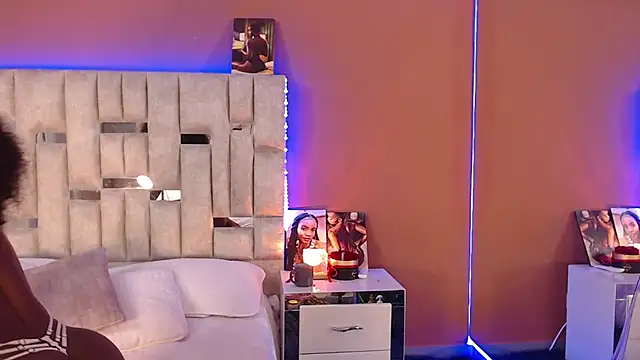 Emily knights online show from November 22, 2025, 10:36 am