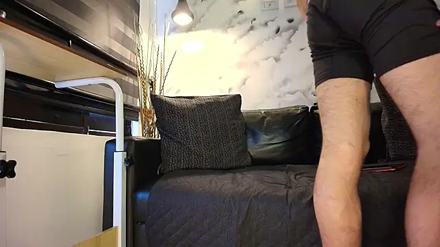 Snapshot of Max_Miller_S chatting on November 14, 2025, 6:55 pm Max Miller S online show from November 14, 2025, 6:55 pm