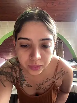 AnaFoxxx  online show from February 12, 2026, 4:51 pm