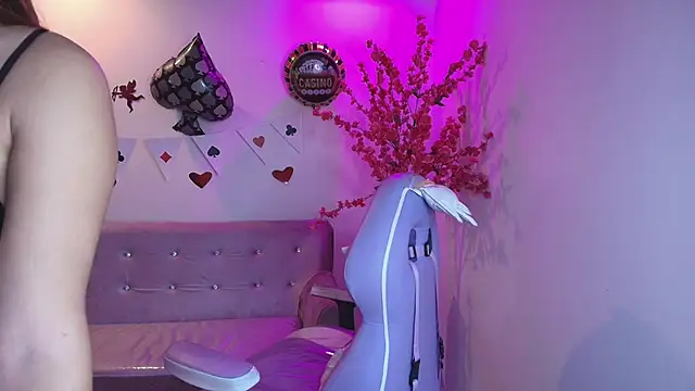 Snapshot of Summer_miller chatting on February 25, 2026, 11:32 am Summer miller online show from February 25, 2026, 11:32 am