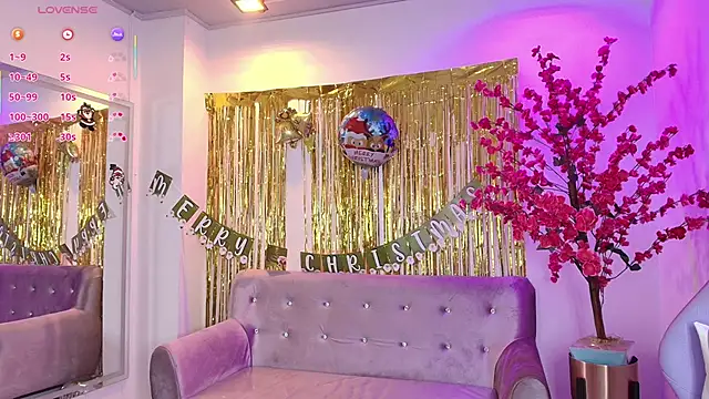 Snapshot of Summer_miller chatting on December 20, 2025, 11:35 am Summer miller online show from December 20, 2025, 11:35 am