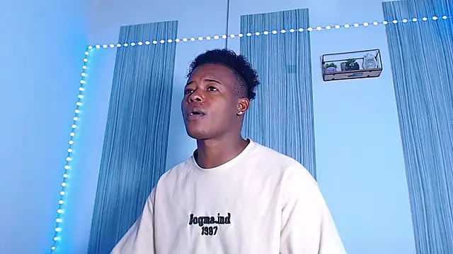 Dark stallionX online show from November 30, 2025, 3:18 am