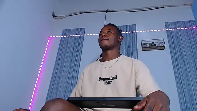 Dark stallionX online show from November 17, 2025, 7:18 pm