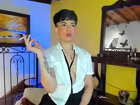 Zulyhenao online show from November 28, 2025, 3:28 am