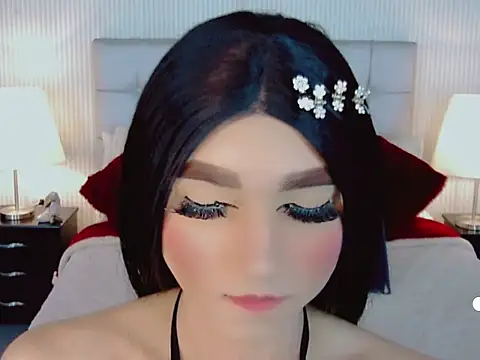 Snapshot of Luna_LaFontaine chatting on October 18, 2025, 7:16 pm Luna LaFontaine online show from October 18, 2025, 7:16 pm