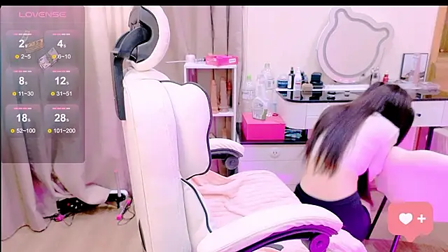 Snapshot of _Aria_Moonie chatting on March 2, 2026, 3:29 am Aria Moonie online show from March 2, 2026, 3:29 am