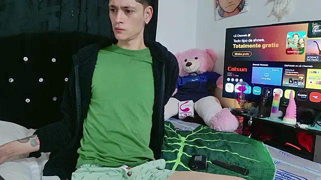 Snapshot of Tyler_cat chatting on October 2, 2025, 11:02 am Tyler cat online show from October 2, 2025, 11:02 am