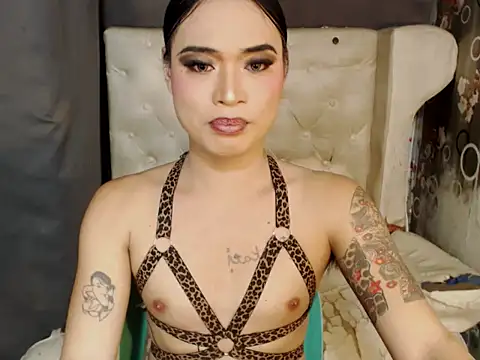 TSsexy LOVERxxxx online show from October 28, 2025, 8:24 am