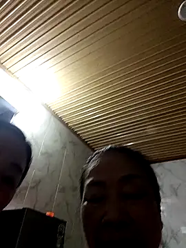 Snapshot of tulip-bae chatting on October 2, 2025, 5:44 am tulip-bae online show from October 2, 2025, 5:44 am