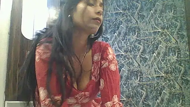 zoya your online show from April 23, 2026, 6:42 pm