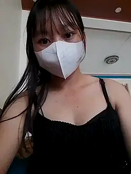 Snapshot of Noen_22 chatting on October 6, 2025, 9:32 am Noen 22 online show from October 6, 2025, 9:32 am