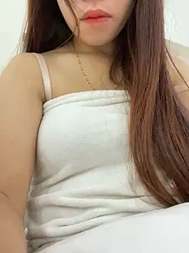 Snapshot of Noen_22 chatting on October 9, 2025, 11:11 am Noen 22 online show from October 9, 2025, 11:11 am