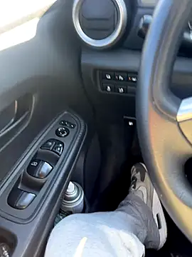 Snapshot of ayrtonmen chatting on October 29, 2025, 2:49 pm ayrtonmen online show from October 29, 2025, 2:49 pm