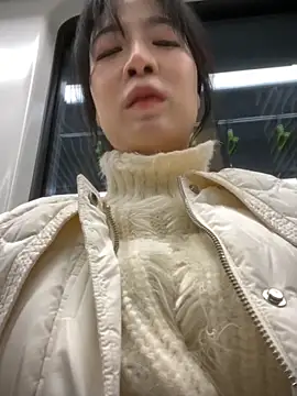 yourkeer online show from December 4, 2025, 9:19 am