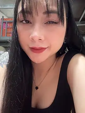 Linh5790 online show from October 3, 2025, 4:47 am