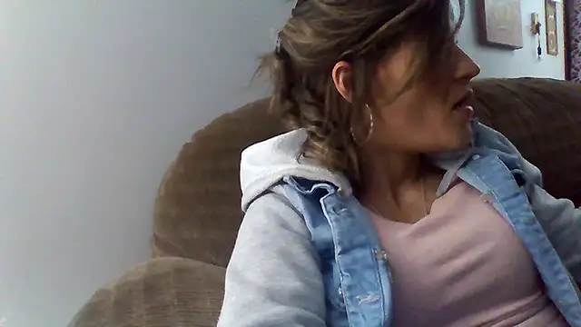 Rileyy7tk online show from November 3, 2025, 3:45 am