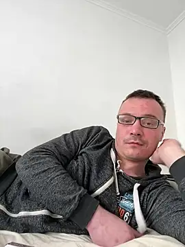 Snapshot of viktor1992-1-1 chatting on March 7, 2026, 10:32 am viktor1992-1-1 online show from March 7, 2026, 10:32 am