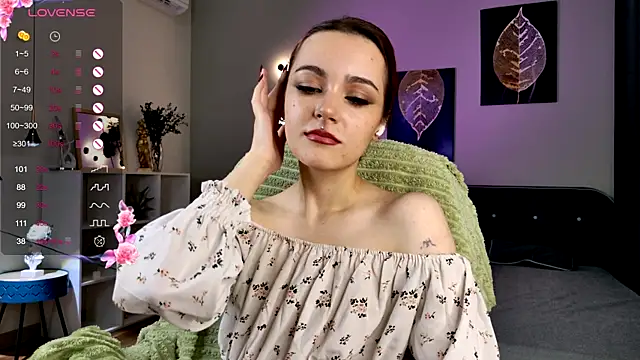 Snapshot of ElizabethMilller_ chatting on November 1, 2025, 11:09 pm ElizabethMilller online show from November 1, 2025, 11:09 pm