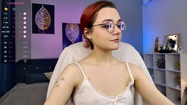 Snapshot of ElizabethMilller_ chatting on December 1, 2025, 10:32 pm ElizabethMilller online show from December 1, 2025, 10:32 pm